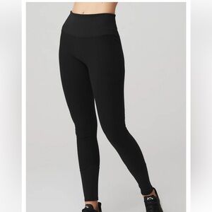 Alo yoga high waist waffle black legging - size L